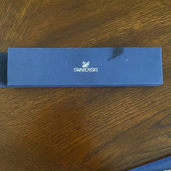 Swarovski Open Heart Charm Bracelet - Picture 2 of 2